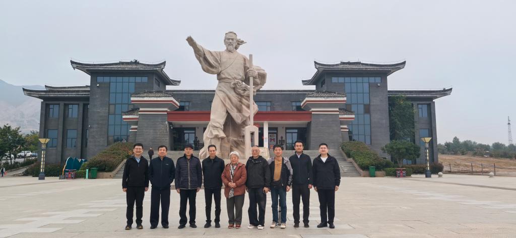 重阳敬老传薪火 匠心聚力谱新篇——萝莉社
多维度开展重阳节主题活动